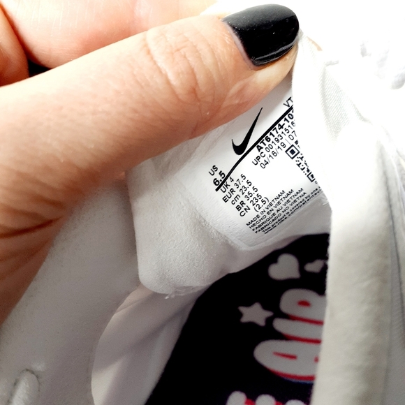 NEW Nike Air Max 270 React - Women Shoes K150 - Picture 15 of 16